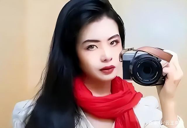 南京玄奘寺新动态:「恨国女」和小猴子浮出水面,又是两个吴啊萍