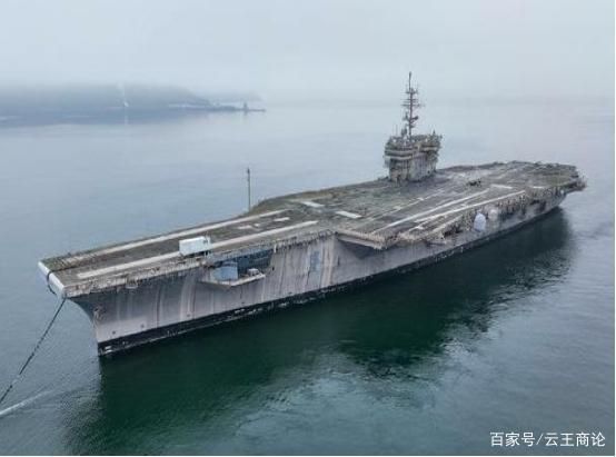 任何一艘美航母上，都要带足大量女兵？她们在航母上有什么作用