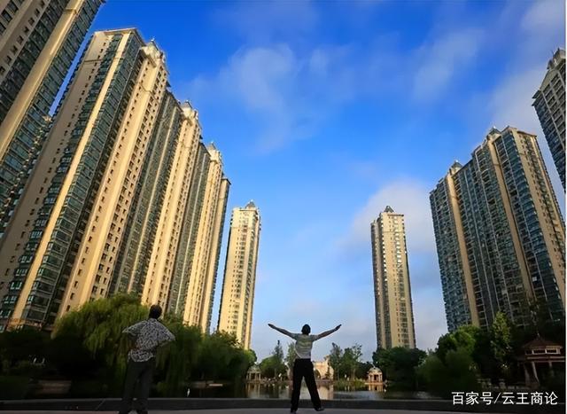 又有两家「百强房企」爆雷，下半年偿债高峰来了？