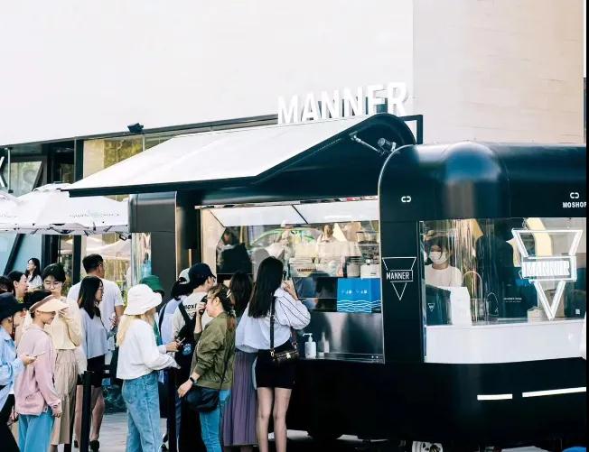 连滚带爬学瑞幸，精品咖啡的最后一战