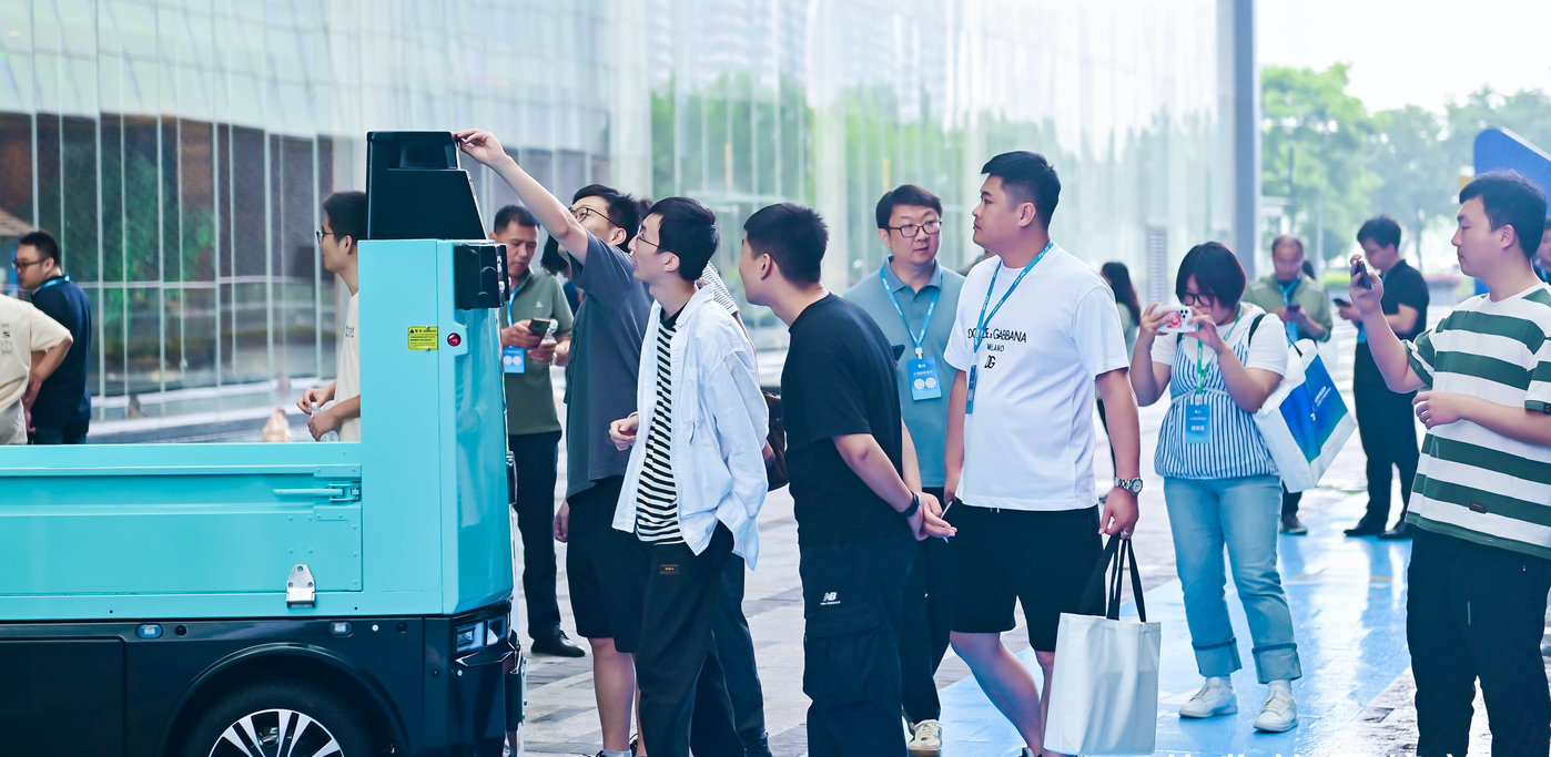 无人物流车也「卷」,单车价格打到了三万多|钛度车库