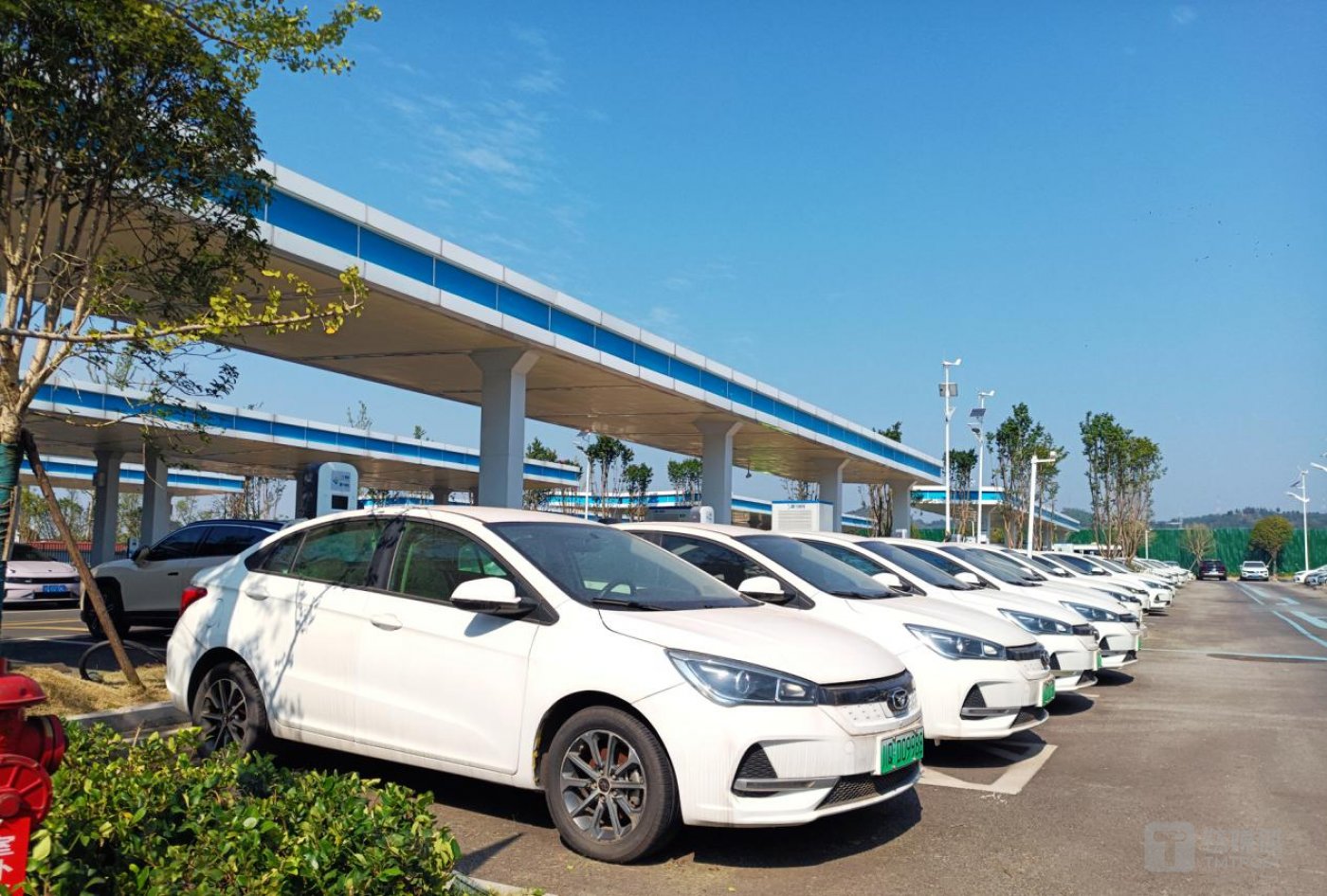 （三江新区东部产业园能源港一瞥）