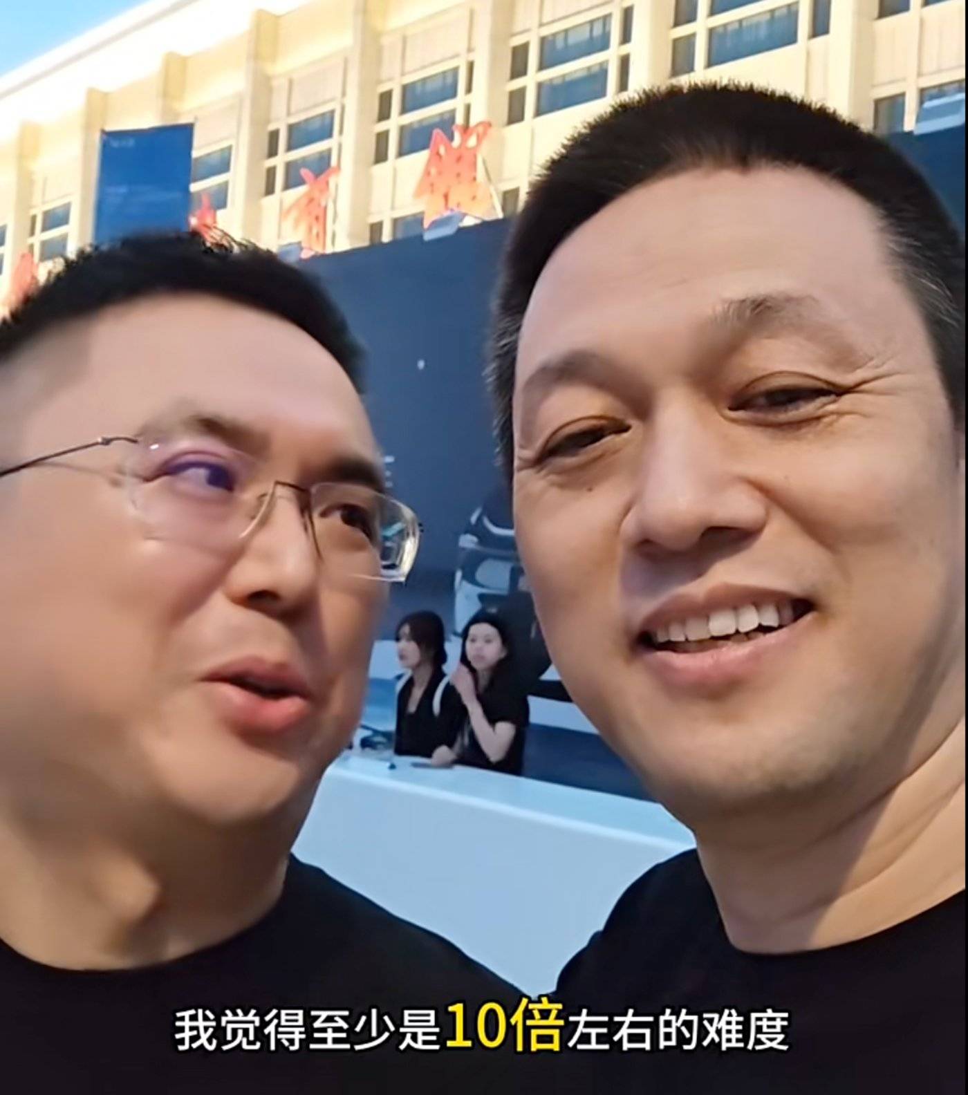 夏一平，学着「讲故事」