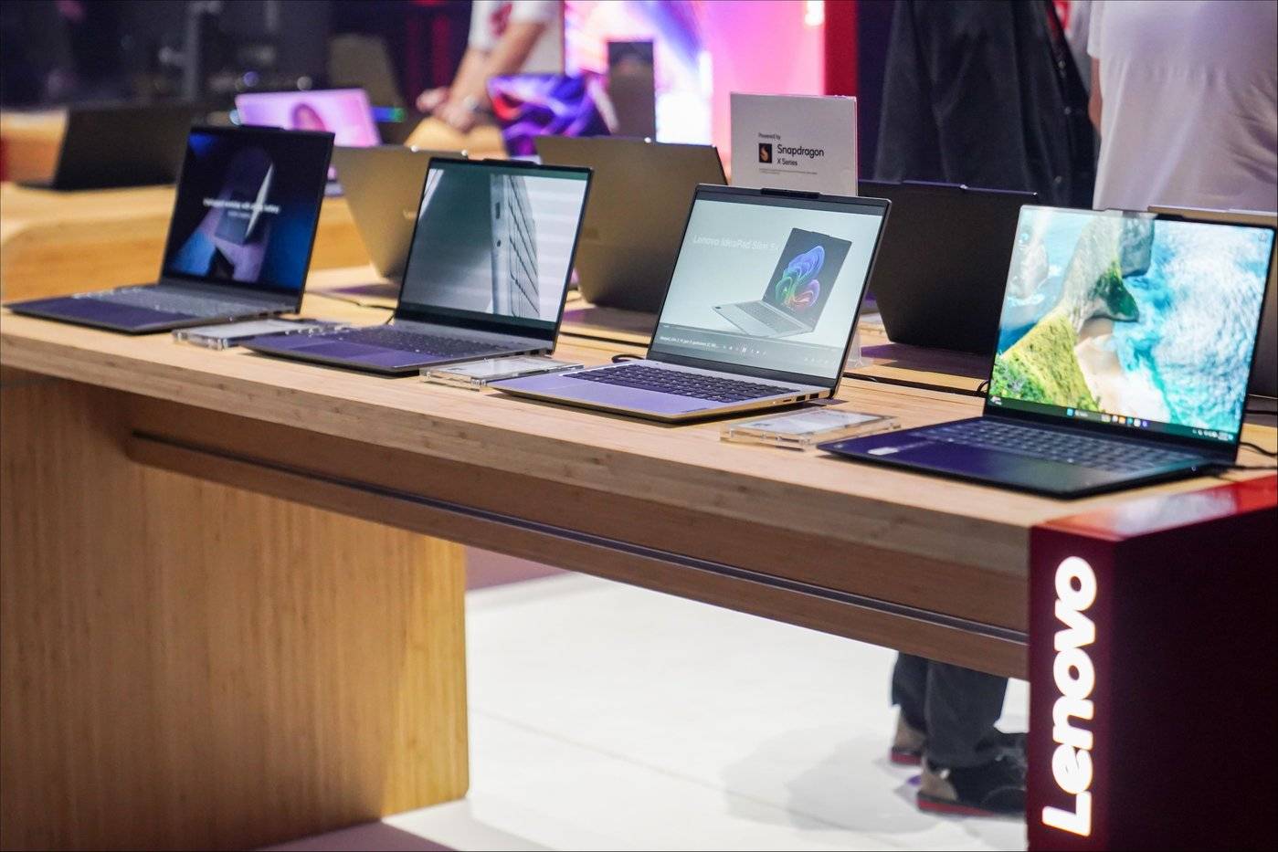 与英特尔联合研发,联想带来了Aura Edition等多款AI PC新品|IFA 2024