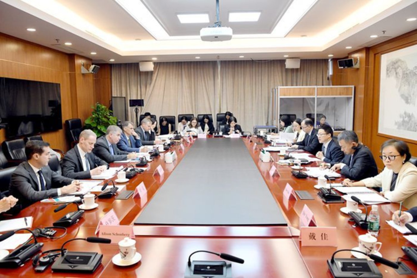 Beijing Raises Concerns over Tariffs and Investment Curbs in Fifth Meeting of China-US Economic Working Group