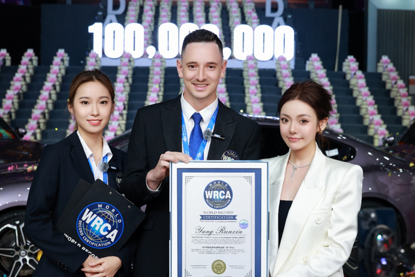 辛巴徒弟蛋蛋杨润心接过亿级主播大旗