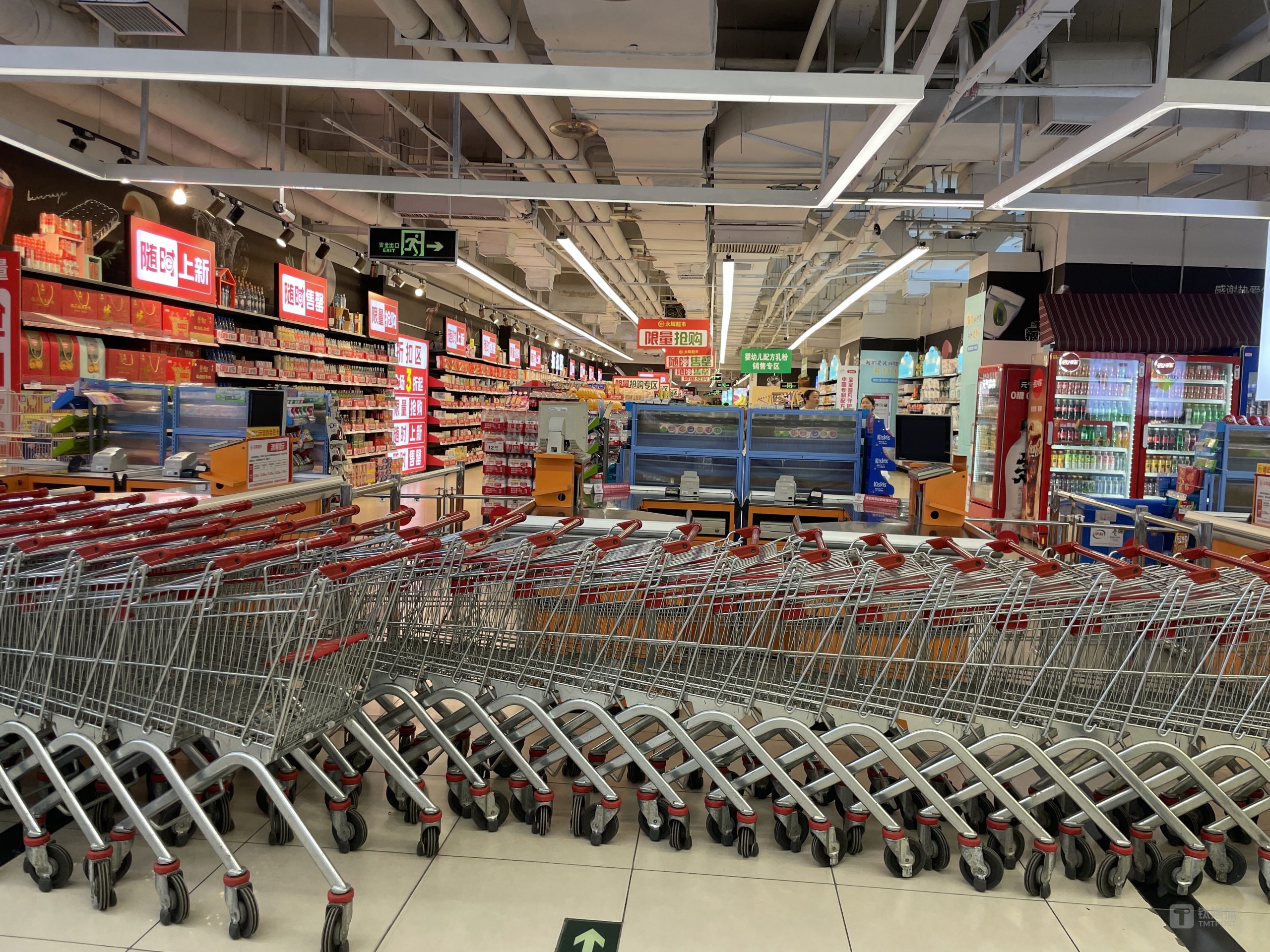 永辉张氏兄弟20年如一梦，名创优品上位强调三个「不」 | 周天财经焦点