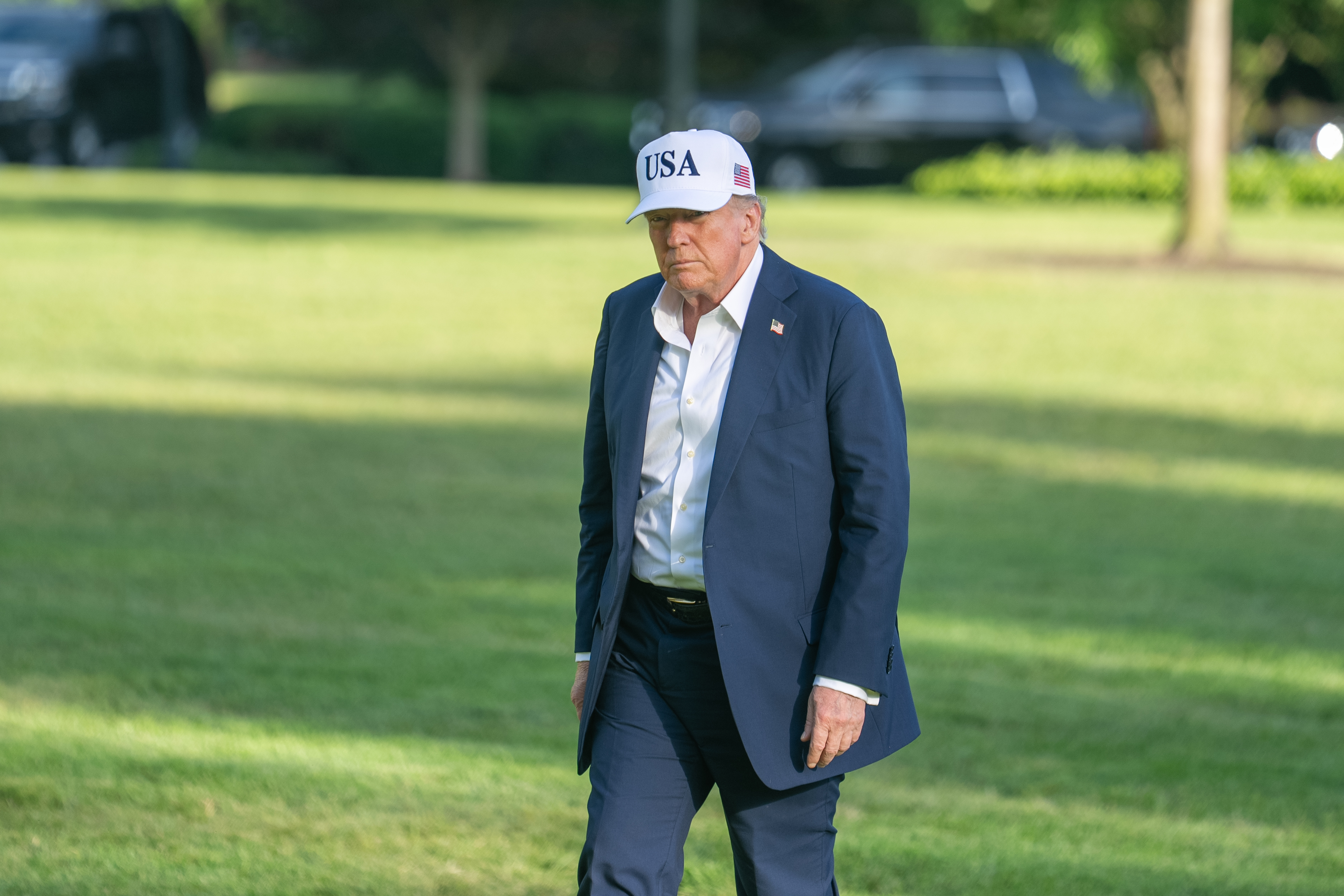 特朗普:希望适时取消对伊朗制裁