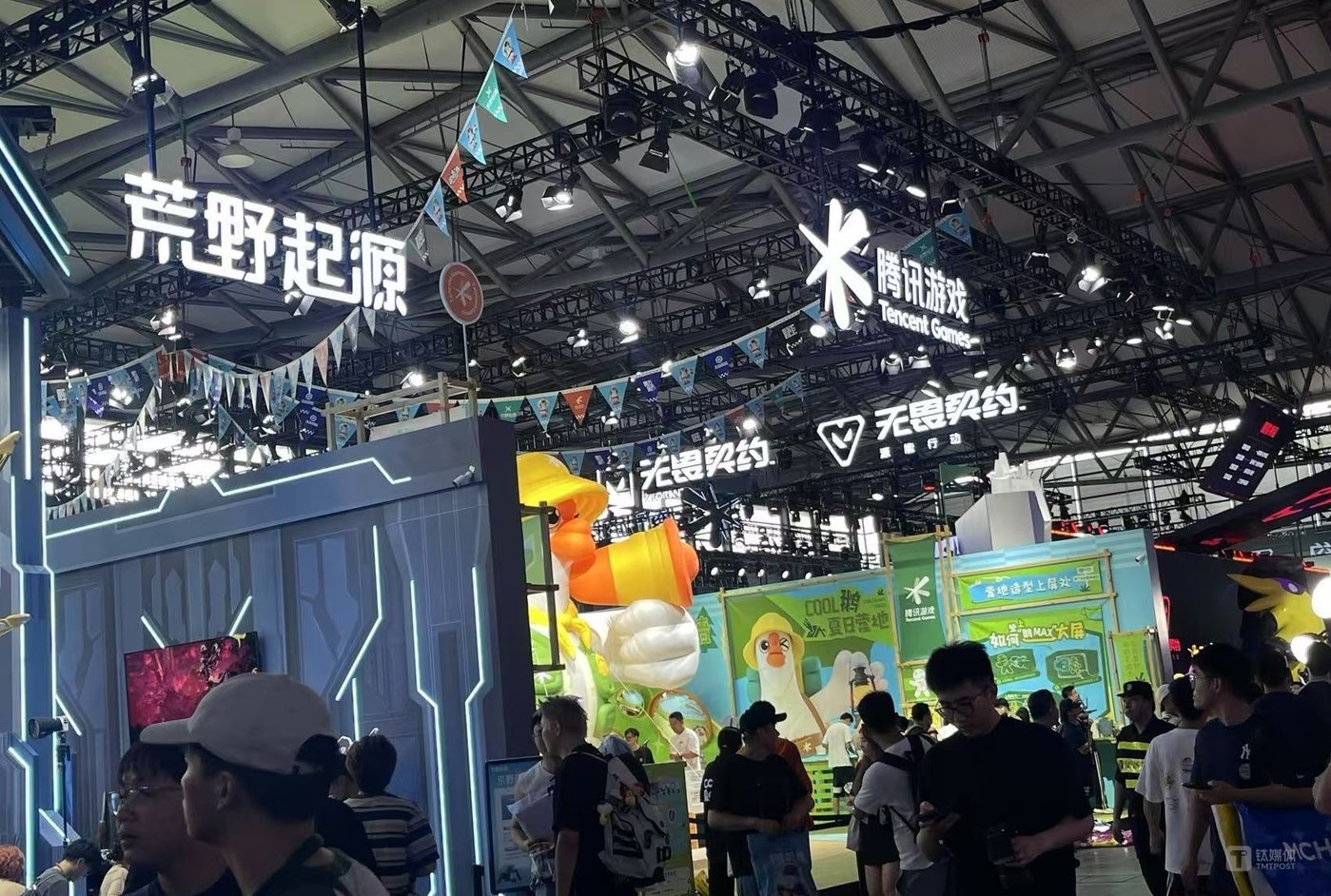 2025年ChinaJoy腾讯游戏的展区，图/李程程