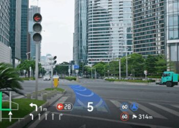 汽车抬头显示的智能化旅程