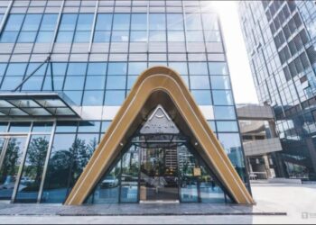 从卖枕头到再求赴港上市，亚朵募资数亿美元背后的扩张野心