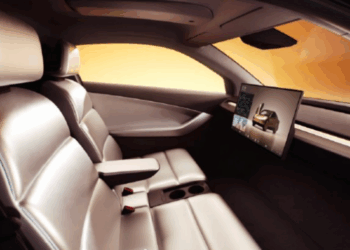 特斯拉因Robotaxi被股东指控涉嫌欺诈，马斯克怒喷原告律师