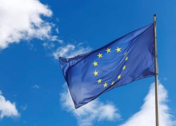 Trump Warns EU Would Face Higher Tariffs if It Doesn't Fulfill Investment Pledge