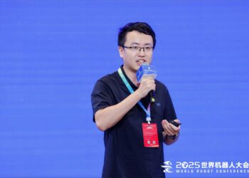 对话星动纪元陈建宇：世界模型是VLA的一个路径，未来5年家庭机器人会爆发