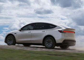 特斯拉正推进Model Y L尽快交付 消息称已有约3.5万人预定