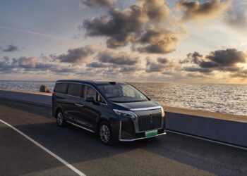 长城汽车的长期胜利法则：不是爆款刺激，是体系进化