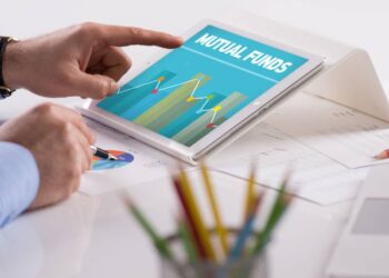 京东下锅，美团上桌：巨头们都想重做一顿饭