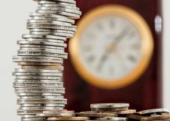 外卖大战尴尬收场,但巨头们仍在「窘境」中竞争AI