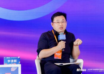 对话卓益得创始人李清都：人形机器人估值没泡沫，百万亿风口刚刚开始