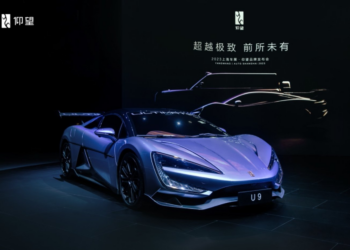 国产车布局超豪华，一场向上突围的持久战