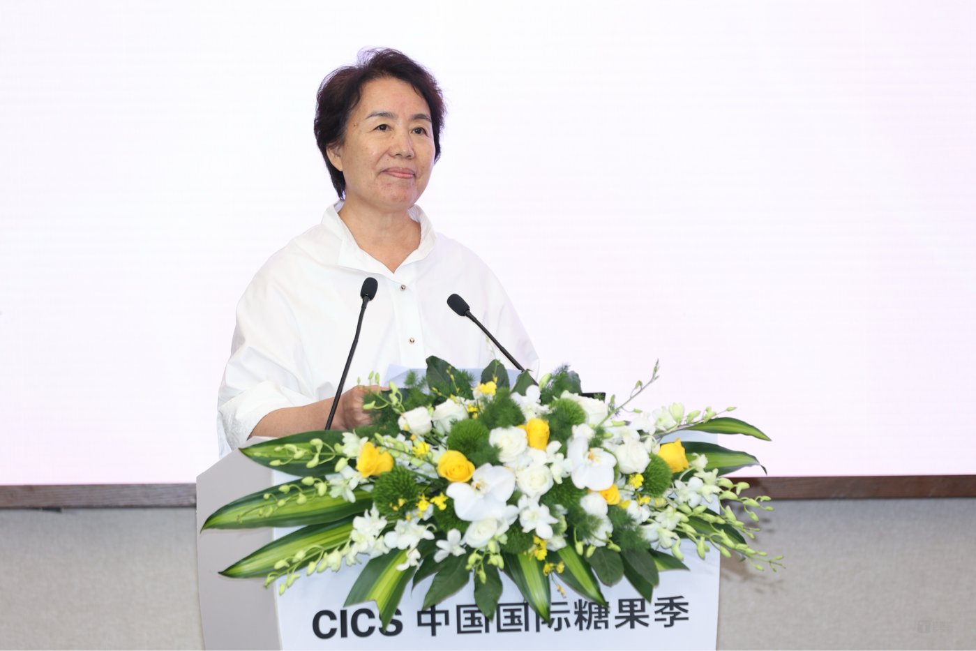 北京市政协党组成员、市文联主席韩子荣致辞