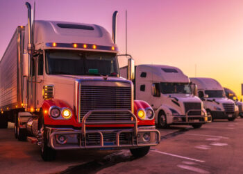 Trump Sees 25% Tariffs on Trucks Starting November 1