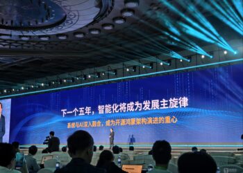 AI+原生鸿蒙，会是国产系统软件替代的更好答案吗？