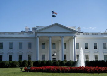 美政府裁员让数千人丢饭碗 共和党人也「看不下去了」