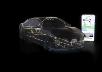 英伟达市值破5万亿美元：黄仁勋要做的不只是AI，还要接管方向盘