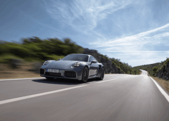 豪车印钞机熄火：过去两天赚的钱，现在要挣九个月