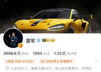 雷军不再「沉默」