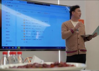 把「锅气」变成算法：锅圈小炒与中餐到家的新解法