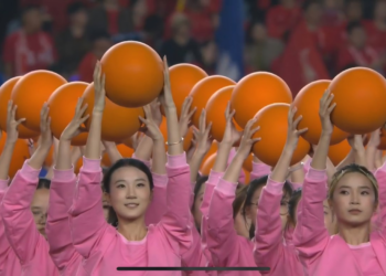 苏超的世界：教你先爱上足球，再爱这座城 | 情绪消费观察