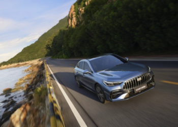 插混价格触底，利润天花板重塑：吉利在打什么算盘？