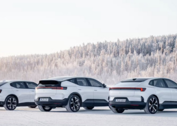 极星危局，纳斯达克启动「退市倒计时」