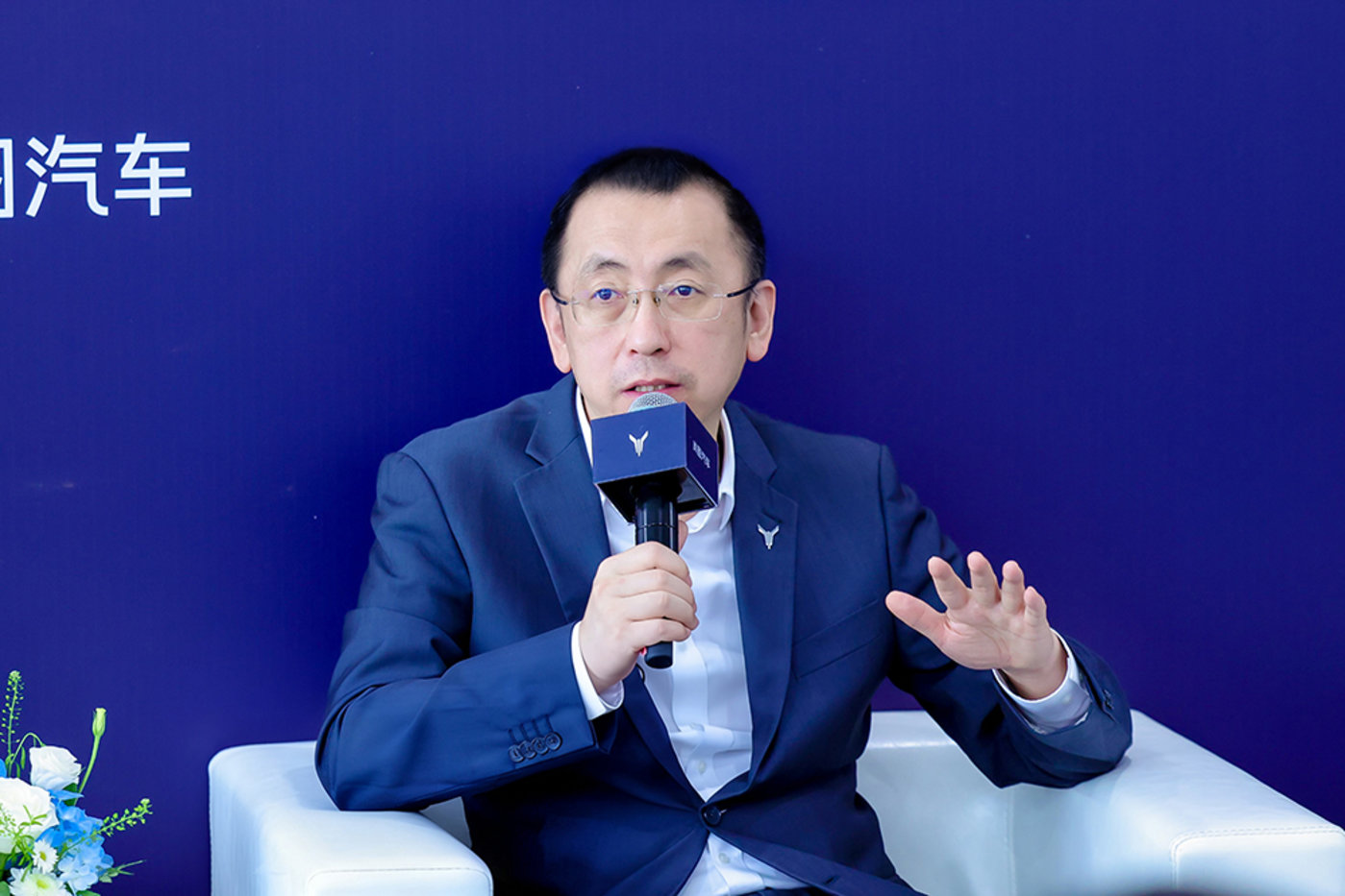 岚图汽车科技股份有限公司董事长、总经理卢放