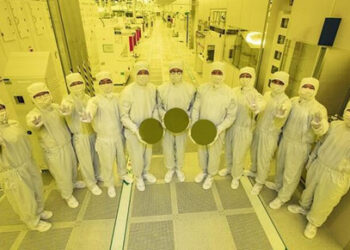 马斯克透露特斯拉AI5芯片即将流片 AI6已开始设计