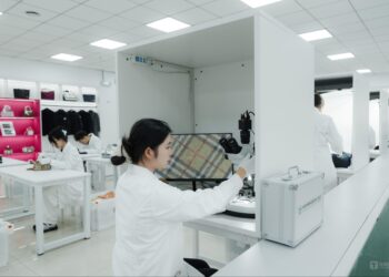 中国中检驻仓全检，「又好又省」或成奢侈品消费主流