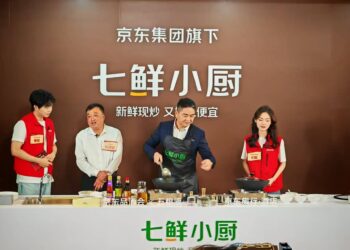 品酒会刘强东再秀厨艺,京东外卖推独立APP