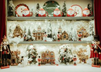 重新养自己,这七种「幼稚经济」俘获年轻人