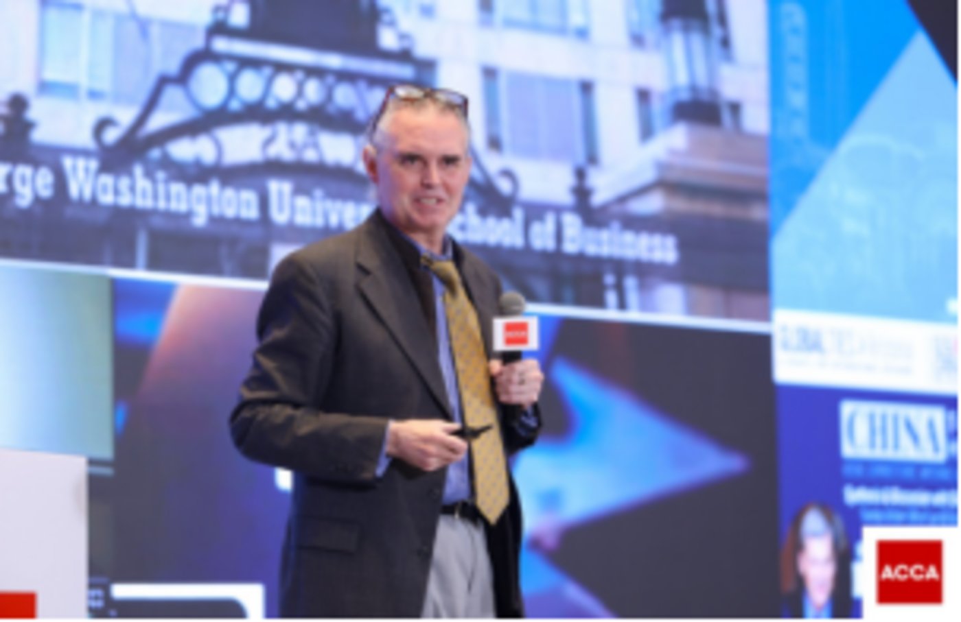 ACCA中国专家智库成员、三一集团董事长助理 冯海，亚利桑那州立大学雷鸟全球管理学院全球领导力教授及中国项目执行主任 Dr. Doug Guthrie发表主题演讲