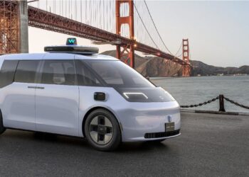 Waymo in Talks to Raise Over $15 Billion at $100 Billion Valuation amid Intense Robotaxi Competition