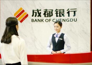 两大股东6亿增持+榜单领跑，解码成都银行稳健经营底色