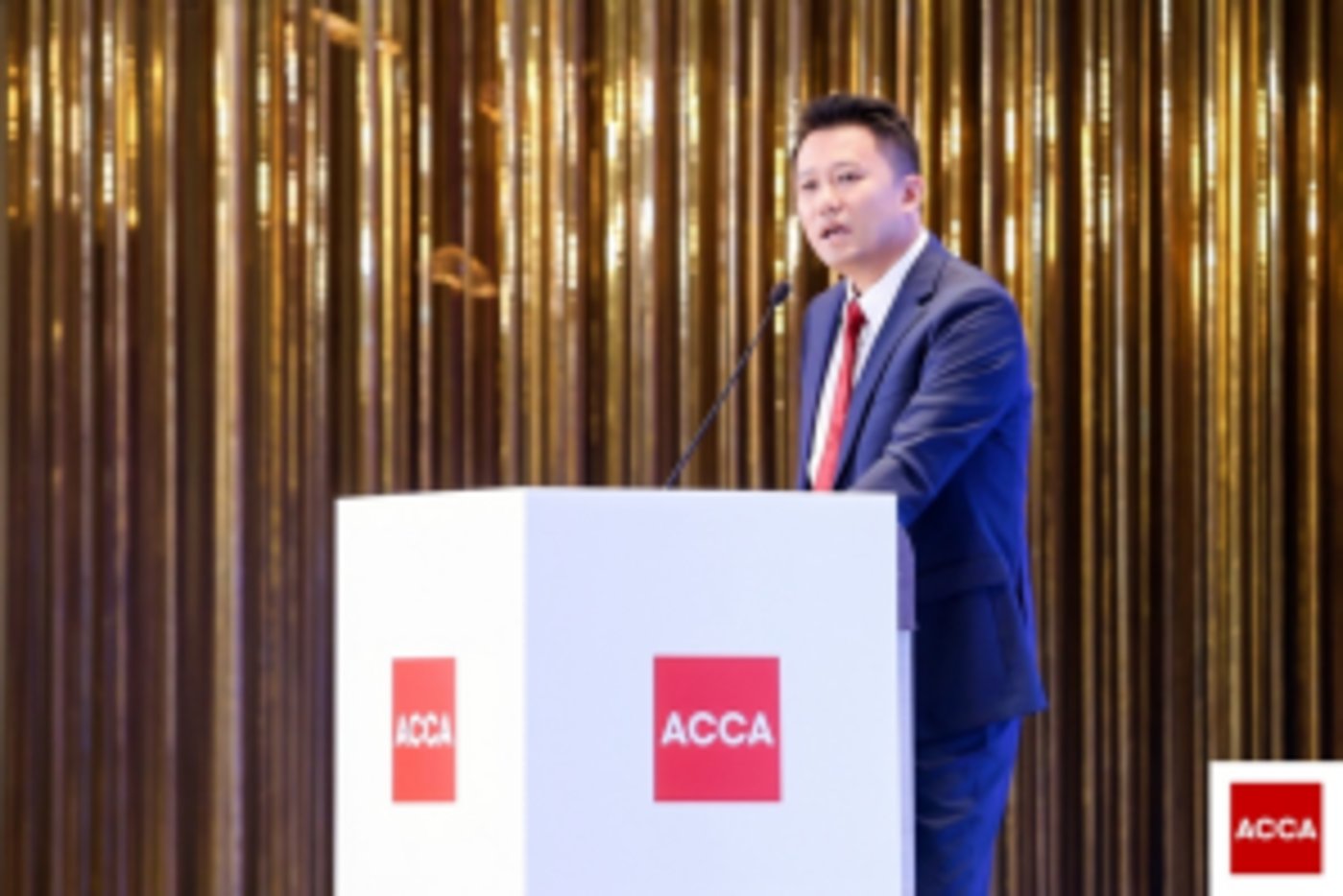 香港资深大律师、原香港证券期货监督委员会主席 梁定邦博士，国家金融与发展实验室特聘高级研究员 邵宇博士，BCG 董事总经理、全球合伙人 郭屹发表主题演讲