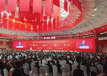 2025年「极为不易」，明年如何破局？五粮液管理层划重点