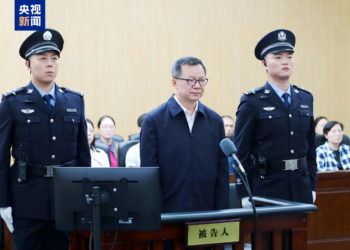 受贿1.02亿余元，李刚一审被判15年