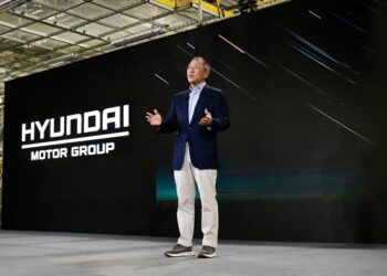 现代汽车集团会长郑义宣现身CES 2026 已同黄仁勋有过会面