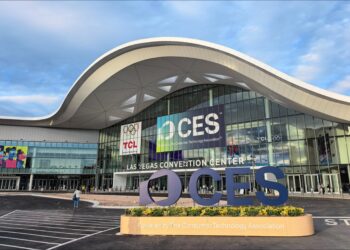 追觅「豪横」、影石「耀眼」、AI场景「繁荣」,从CES看中国品牌出海的新叙事 | 出海参考