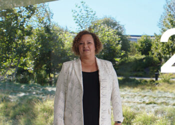 苹果副总裁丽莎•杰克逊或已退休 个人信息已从苹果官网管理层撤下