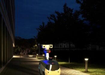 中产扎堆的高端小区，物业员工都改成机器人了